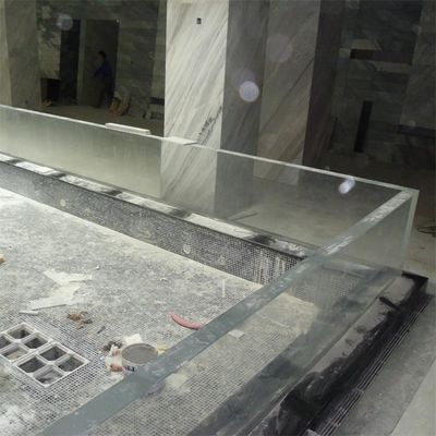 Formación en instalación de ventanas acrílicas de tamaño personalizado para piscinas submarinas residenciales