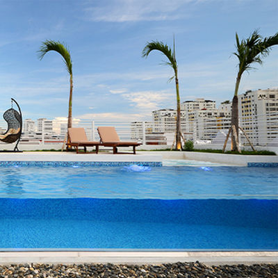 1.20g/cm3 Densidad y excelente resistencia a las intemperie­res AUPOOL Piscinas de vidrio para piscinas exteriores