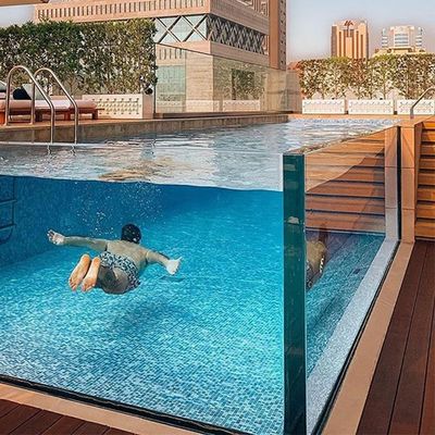 Alta dureza de la superficie masaje acrílico piscina spa al aire libre dentro de su presupuesto