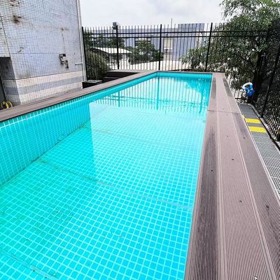 Fácil de instalar Contenedor de envío de 40 pies Piscina con ventana acrílica y bañera de hidromasaje