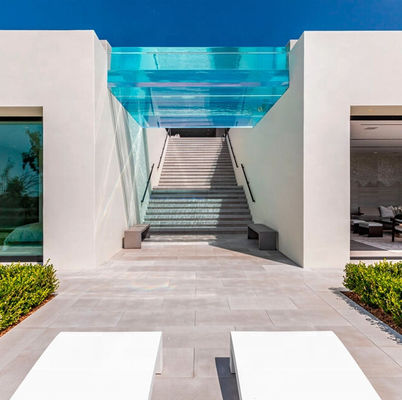 Alta dureza superficial Moldeado de acrílico transparente a medida para tablas de piscina