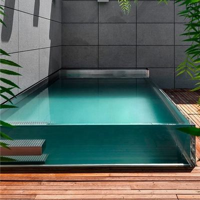 Alta dureza superficial Moldeado de acrílico transparente a medida para tablas de piscina