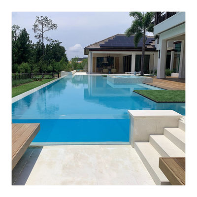 Piscina exterior con baja absorción de agua y panel transparente