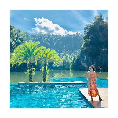 Conchas de piscina de fibra de vidrio transparentes con alta transmisión de luz para piscinas exteriores grandes