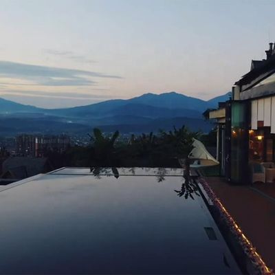 La demanda del cliente piscina acrílica para Aupool al aire libre alojamiento en familia transparente claro