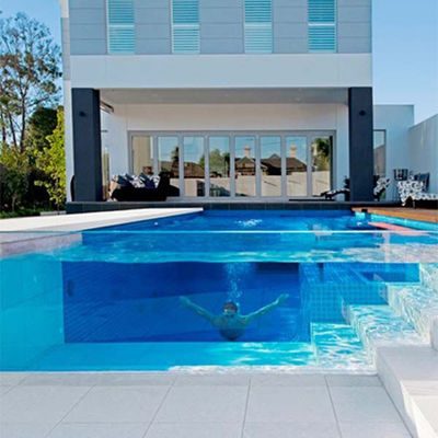 Piscina de acrílico transparente con alta transmisión de la luz 93% y panel transparente