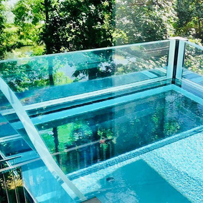 Piscina de acrílico transparente con alta transmisión de la luz 93% y panel transparente